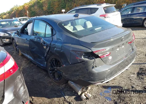 2025 Toyota Camry Se z USA, uszkodzony, nr VIN 4T1DBADK1SU528411